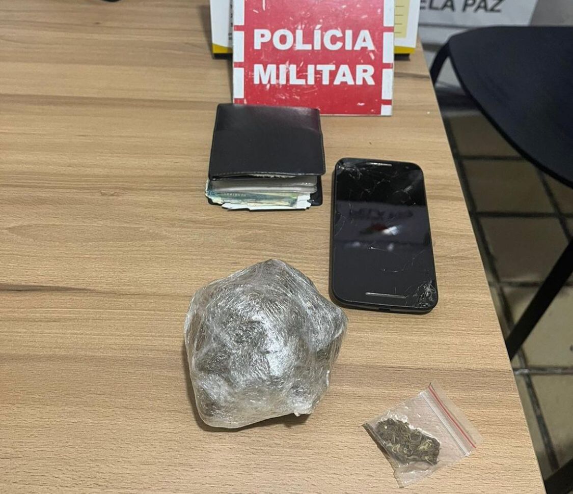 Polícia Militar apreende droga com casal durante blitz em São Bento