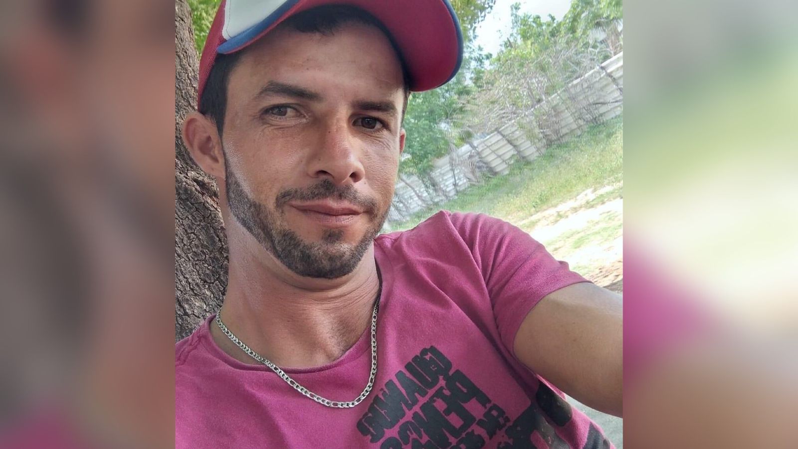 Delegado confirma à Rádio Espinharas que assassino usou jarro de concreto para tirar a vida de jovem em Patos. OUÇA