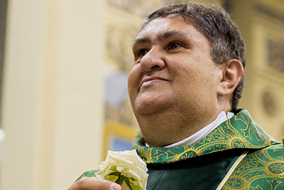 Padre Ronaldo se recupera bem na UTI do Hospital de Patos e deve ter alta para a enfermaria nesta quarta (26)