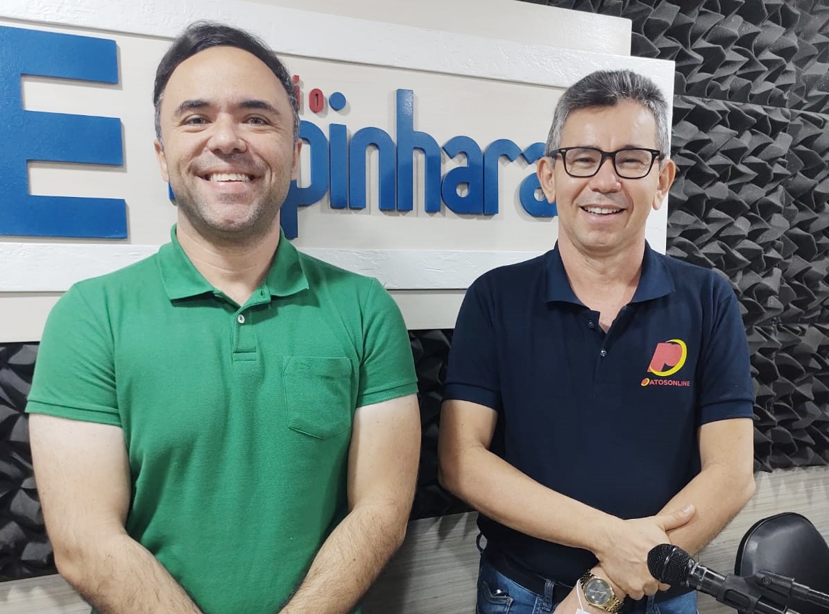 Informação com imparcialidade: Jornalistas da Rádio Espinharas recebem Votos de Aplauso pela Câmara Municipal de Patos nesta quarta (26)