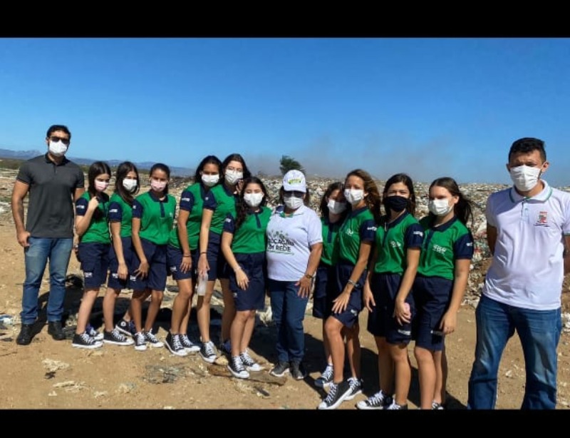 Projeto Asa Verde do município de São José do Bonfim visita Lixão de Patos