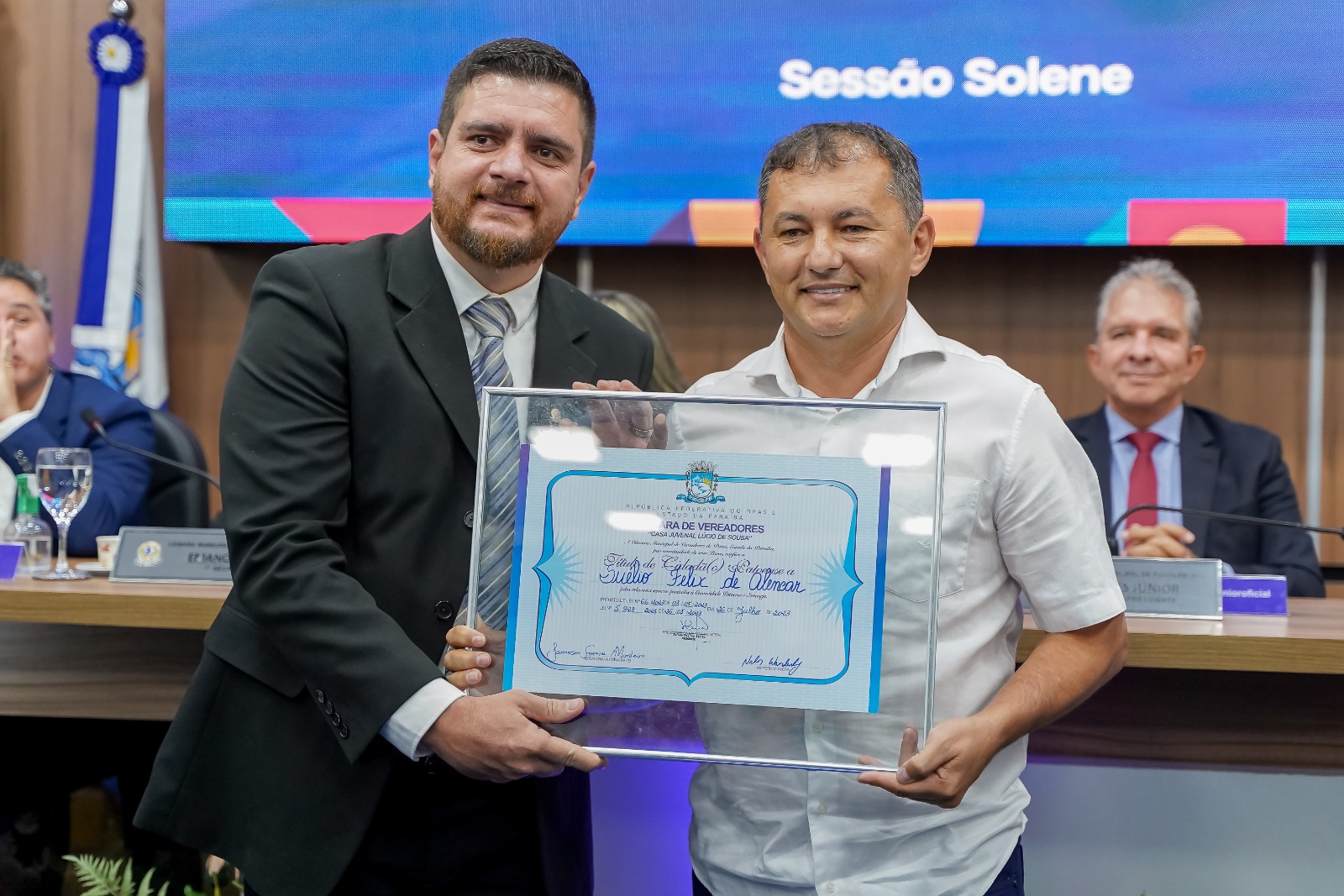 Jamerson Ferreira concede título de cidadão patoense ao presidente do Nacional de Patos, Suélio Félix