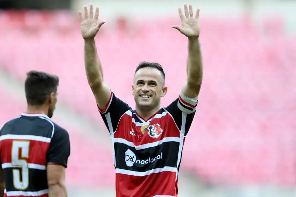 Botafogo-PB anuncia a contratação de Pipico, atacante ex-Santa Cruz