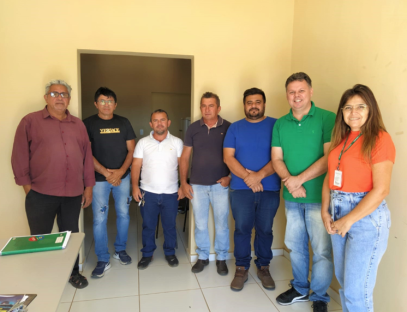 Secretaria de Agricultura de Quixaba faz acordo de mobilização para plenária que acontece dia 10, em Santa Luzia