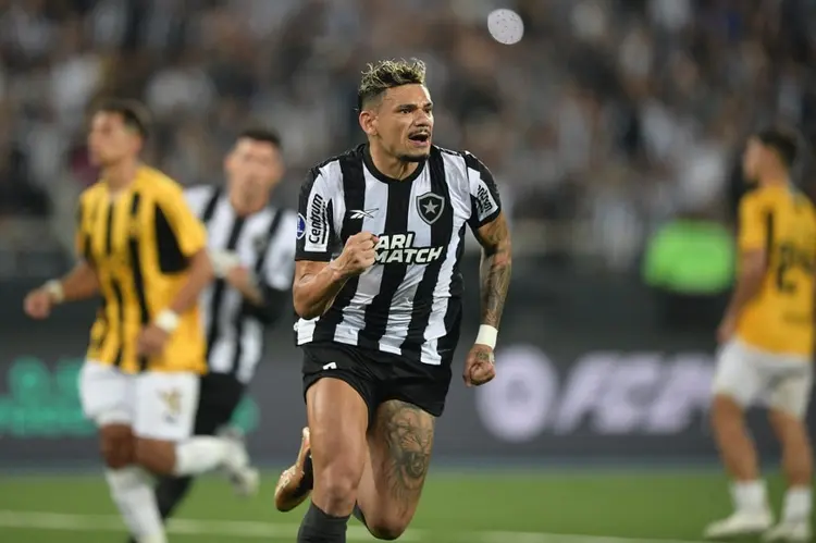 Botafogo vira na reta final e larga na frente nas oitavas da Copa Sul-Americana; veja o resultado!