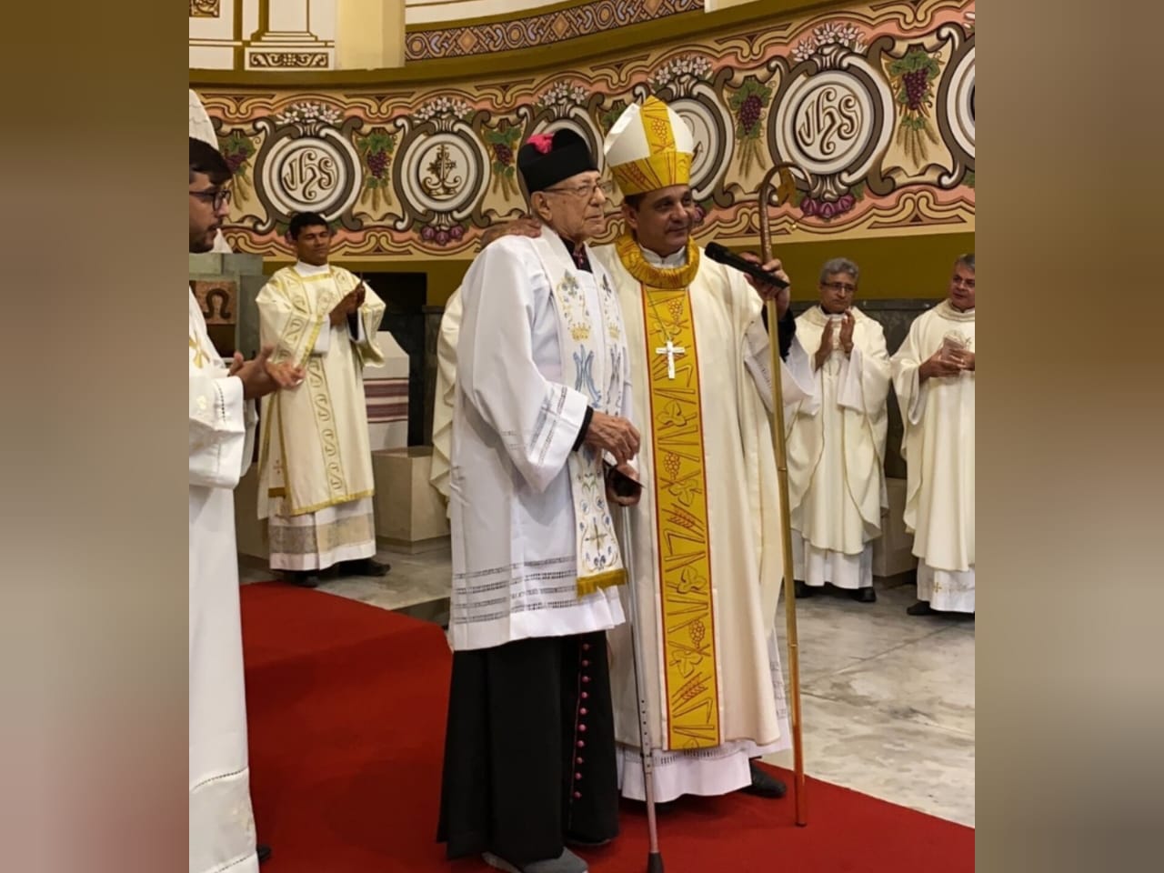 Bispo de Patos, Dom Eraldo, celebra os 60 Anos de ordenação Presbiteral do Monsenhor Valdomiro
