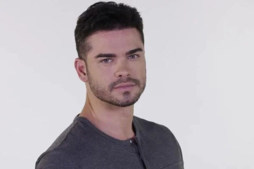 Ator Sidney Sampaio destrói quarto de hotel e se joga pela janela, em Copacabana