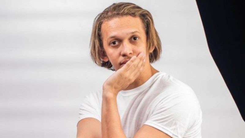 Humorista e influenciador Mizael Silva colide com carreta e é levado para o Trauma, em João Pessoa