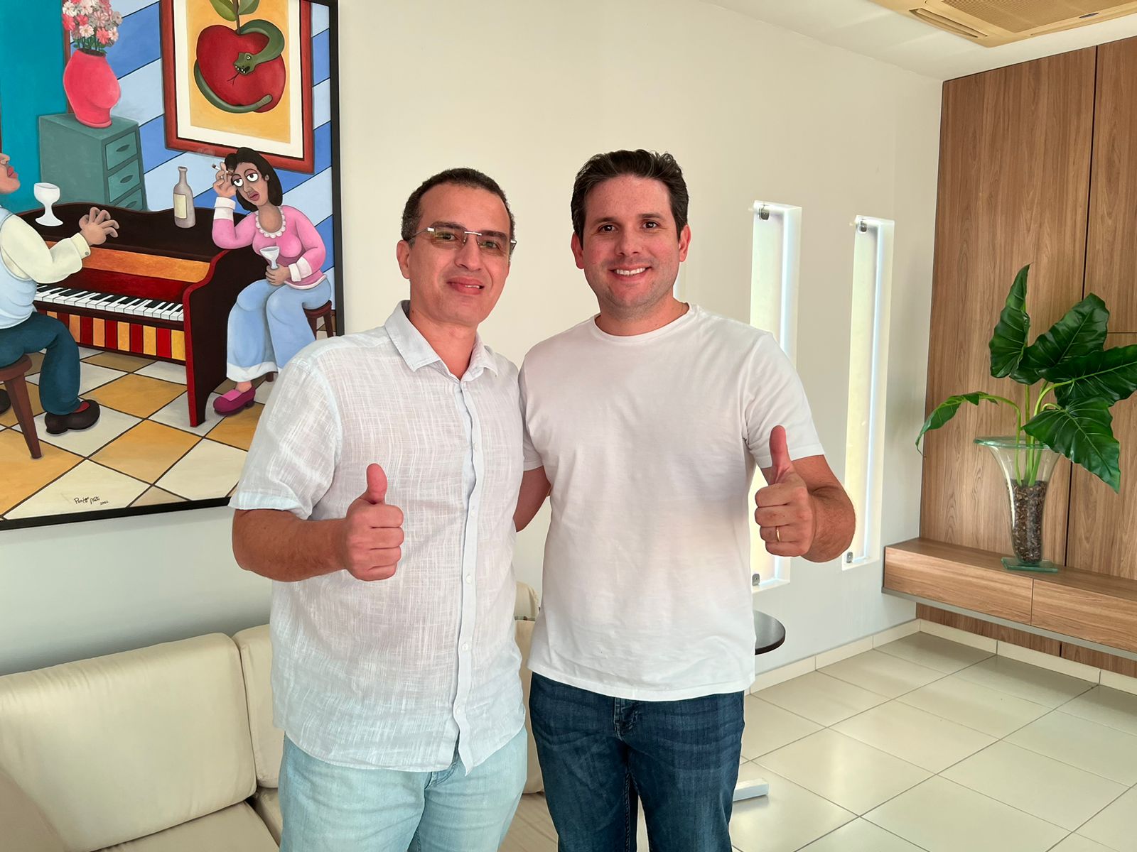 Em áudio, Dr. Érico comenta encontro com o deputado Hugo Motta, destaca trabalho realizado pelo parlamentar e fala sobre pleitos para o município. OUÇA