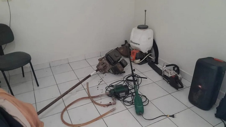 Operação policial em Coremas e Pombal prendeu três pessoas investigadas por crimes de furto de gado em Condado, diz delegado. VÍDEO