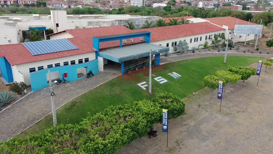 Faculdade do Sertão proíbe uso de shorts, minissaias e roupas ‘inadequadas’