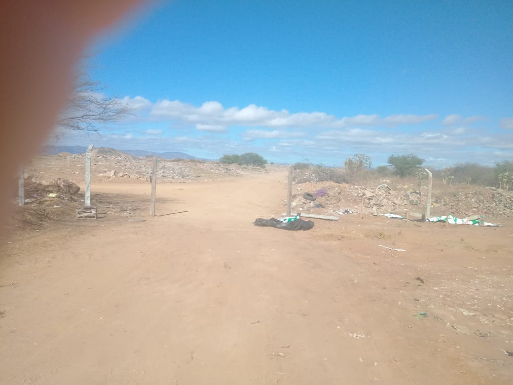 Imagens mostram cenário de vandalismo praticado no lixão de Patos; veja vídeo