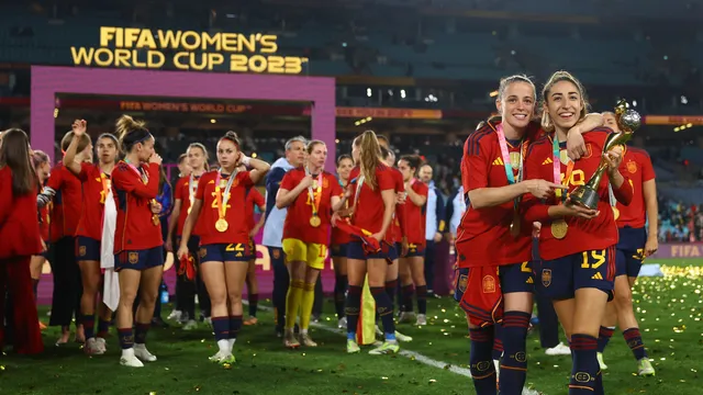 Espanha vence Inglaterra e conquista título inédito da Copa do Mundo