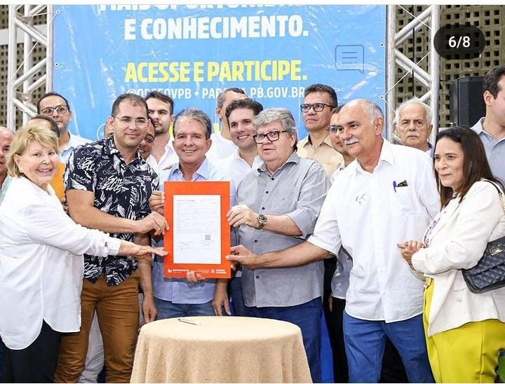 Taxistas de Patos celebram assinatura de contratos de parceria com o Empreender Paraíba