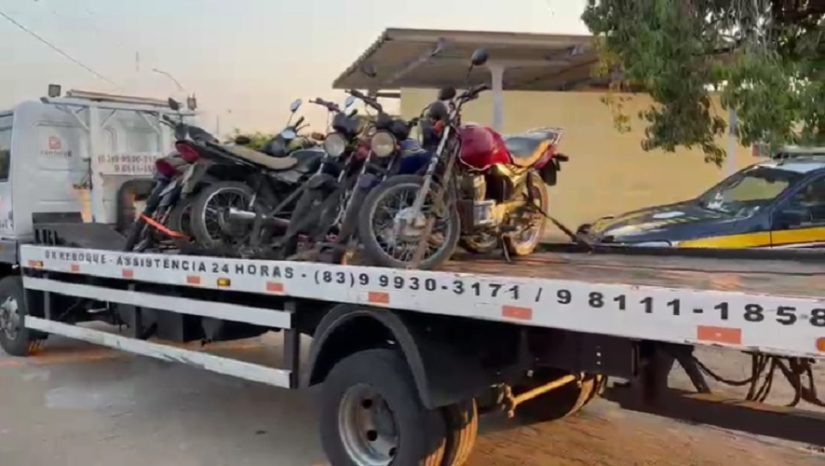 PRF apreende mais de 10 motocicletas com restrições no município de Pombal