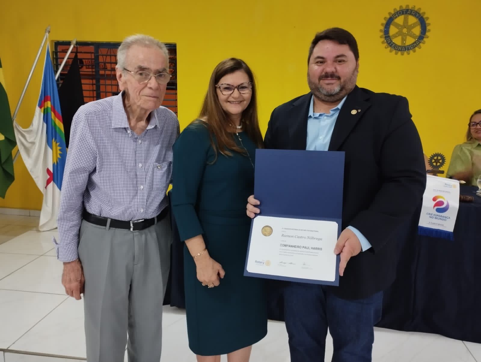 Sócio representativo do Rotary Club de Patos, Ramon Castro, recebe título Paul Harris