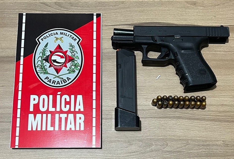 Polícia Militar prende homem com arma de fogo, em São Bento-PB