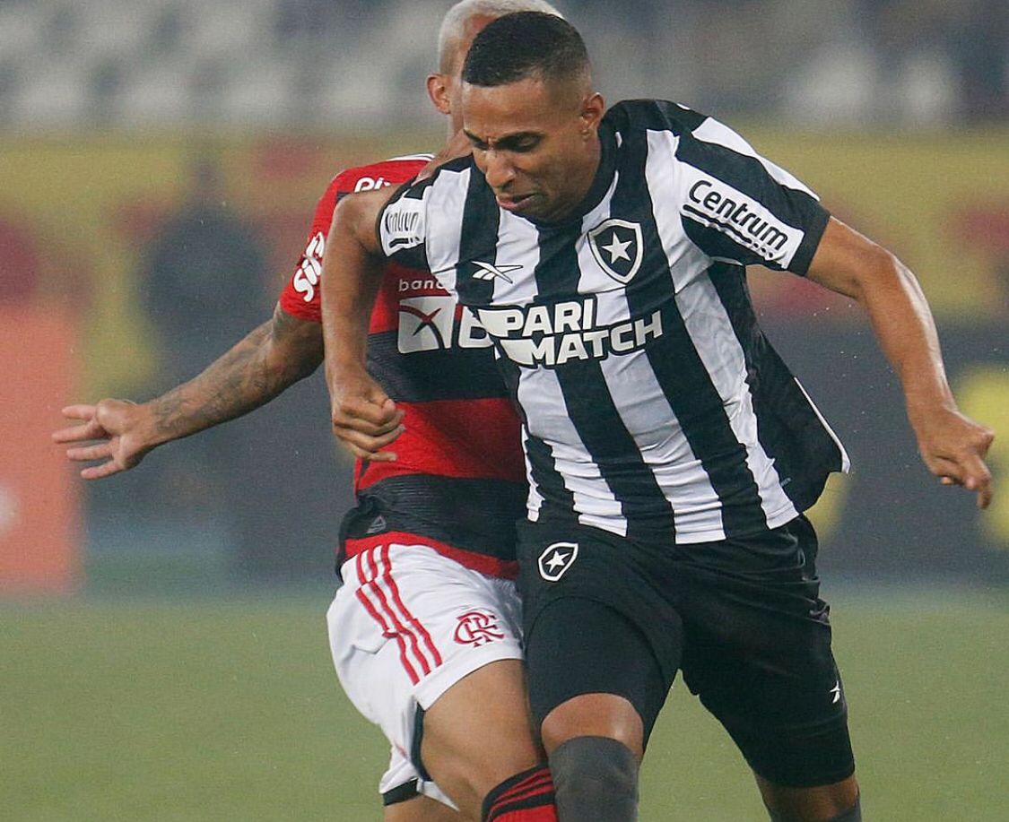 Bruno Henrique brilha e Flamengo quebra invencibilidade do Botafogo no Nilton Santos; veja o resultado!