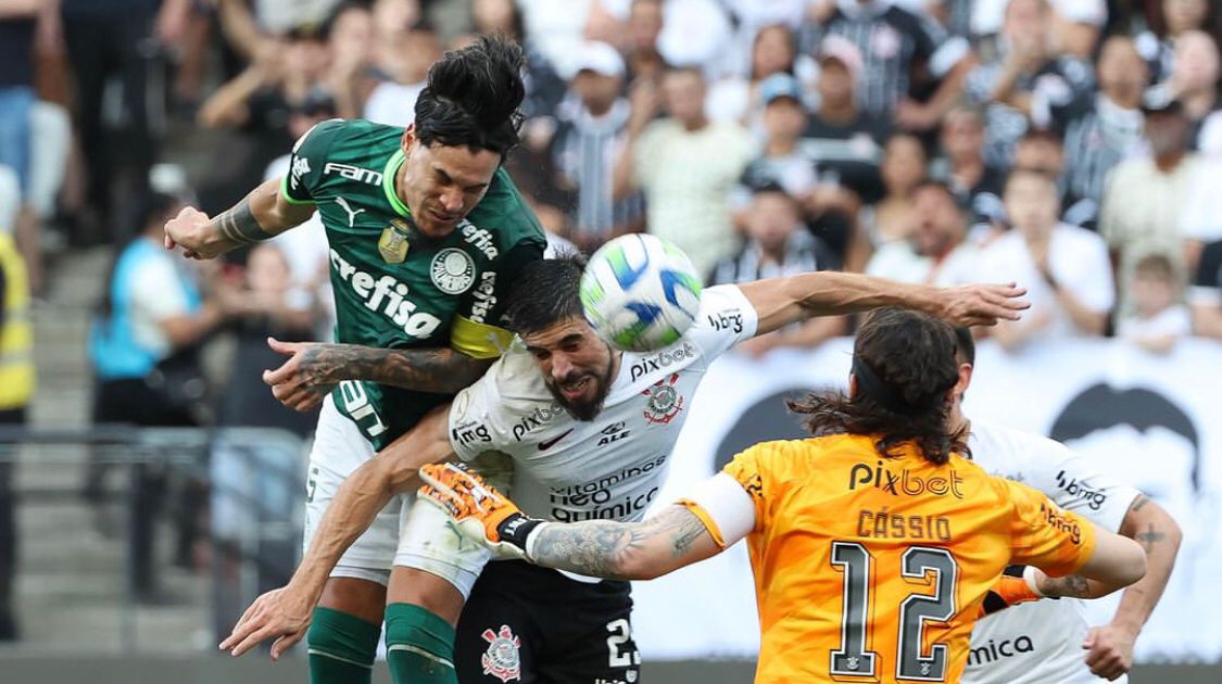 Com defesas decisivas de Cássio e Weverton, Corinthians e Palmeiras ficam no empate pelo Brasileirão