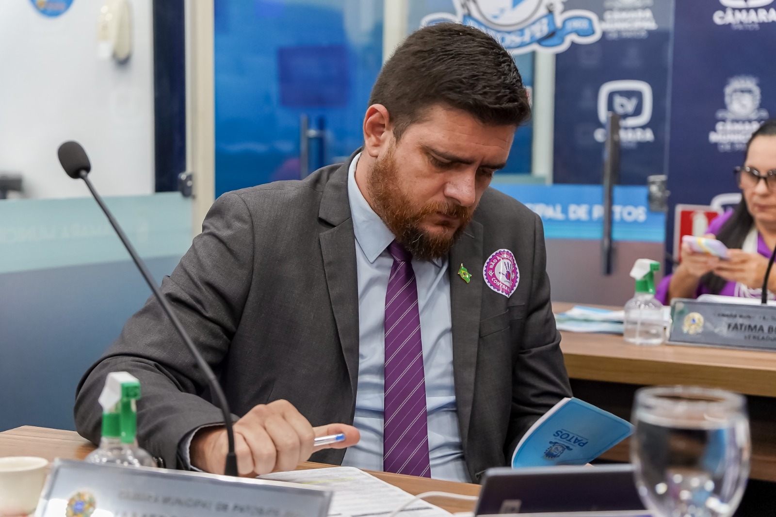 Lei do vereador Jamerson Ferreira garante direito a acompanhante em consultas médicas e procedimentos de saúde em Patos