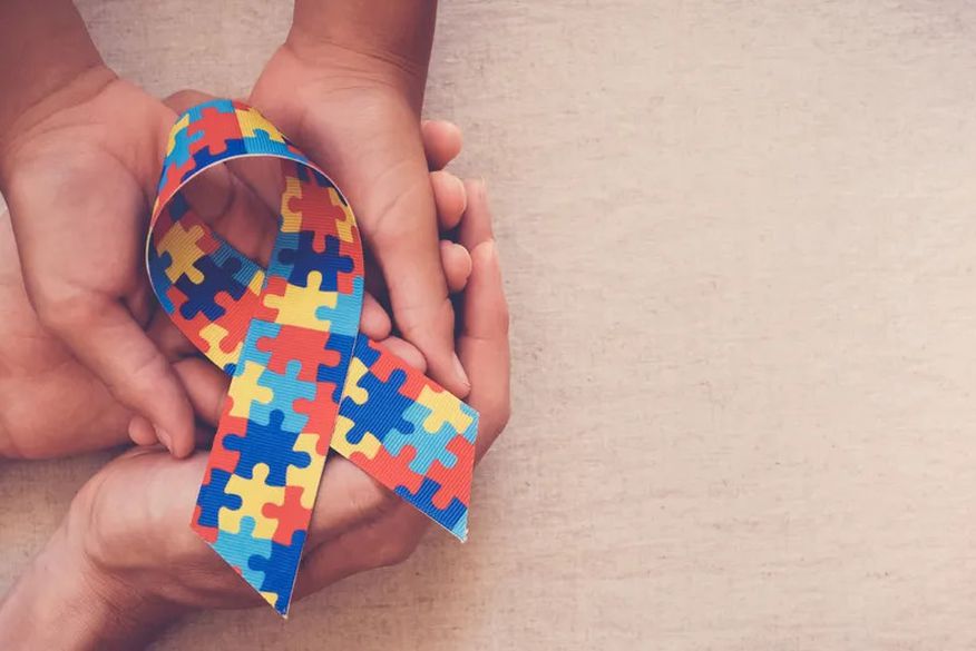 Mães de crianças com autismo passam a ter prioridade em atendimento psicossocial na Paraíba