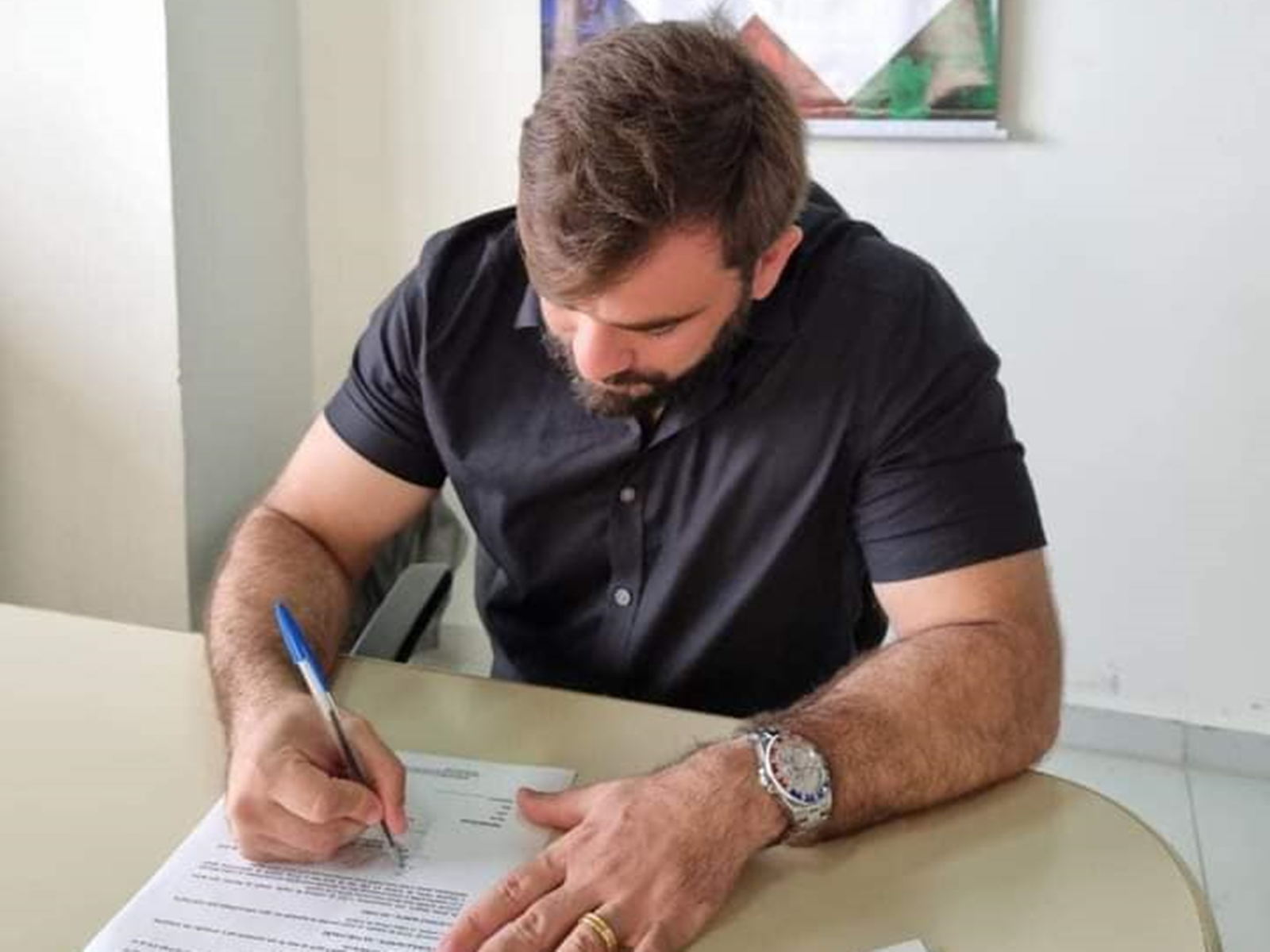 Prefeito de Conceição, no Vale do Piancó, anuncia exoneração de servidores contratados e comissionados e diz: 