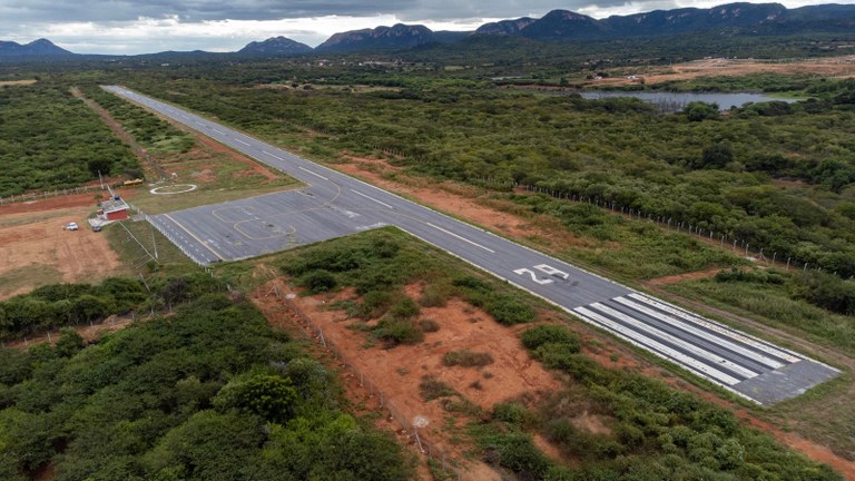 Governo da Paraíba realiza adequação em mais 3 aeródromos estaduais do Sertão e atende padrões de operacionalização da Anac para que realizem voos comerciais