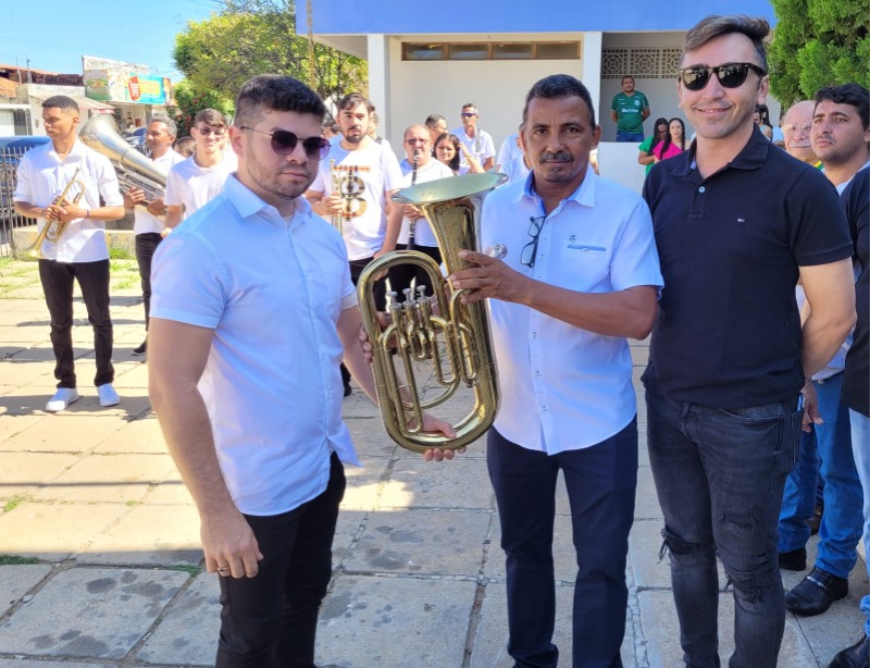 Prefeitura de Catingueira-PB adquire novos instrumentos para a Banda Filarmônica São Sebastião