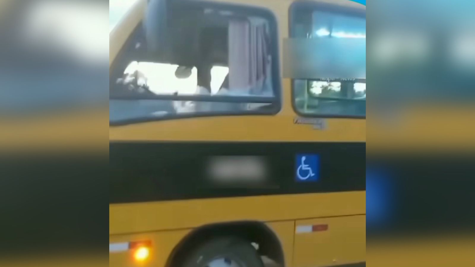 Ataque a ônibus escolar deixa motorista e estudante feridos, no Vale do Piancó; veja vídeo