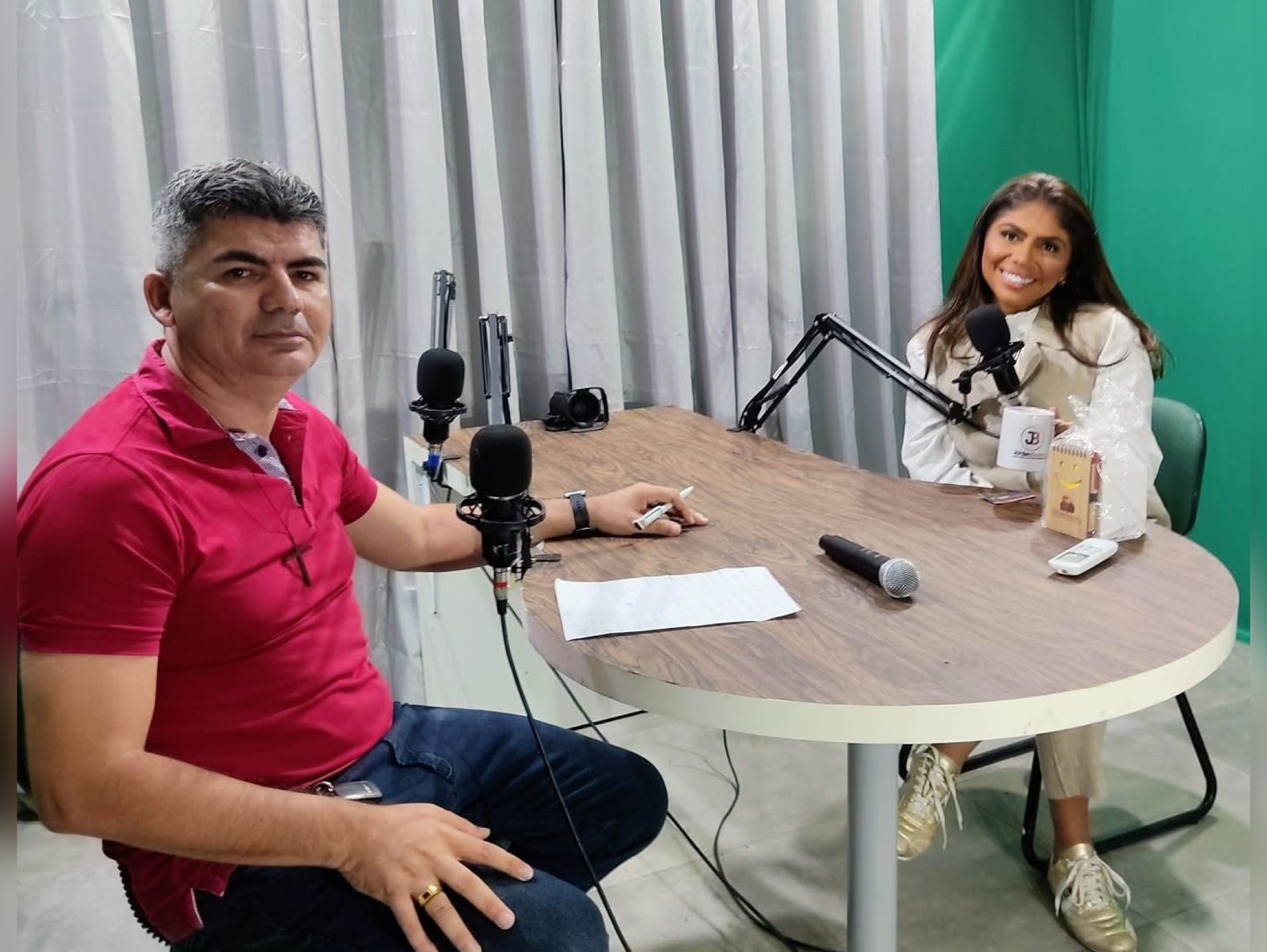 Em entrevista, Priscila Lima, a Baronesa, diz que Patos precisa de mudanças e fala que chances são nulas de compor chapa com Nabor em 2024. Veja vídeo