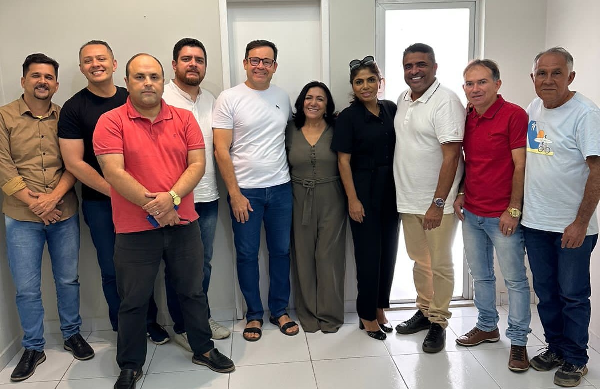 Oposição se reúne e discute Patos