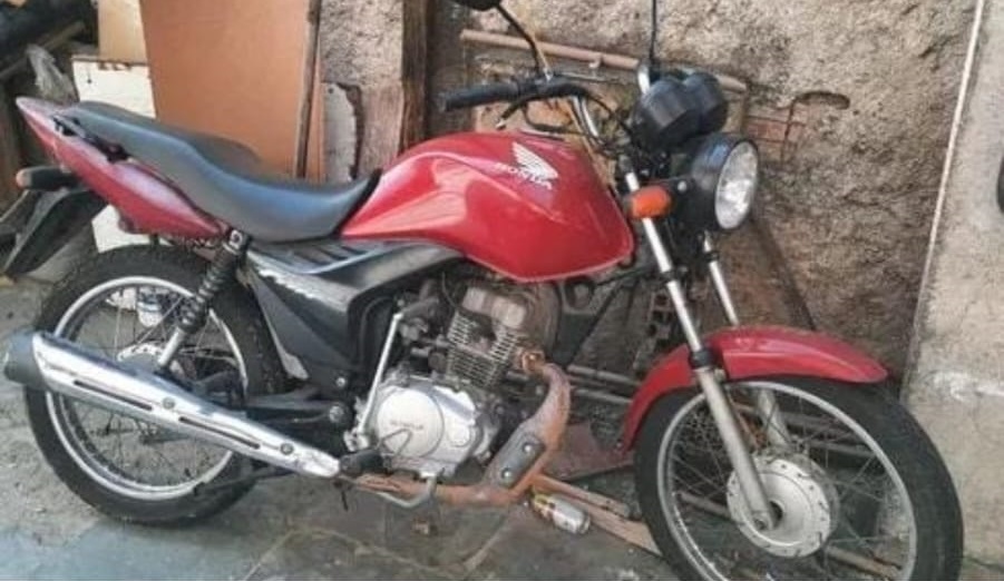 Trabalhador tem moto furtada no Centro de Patos, na noite desta segunda-feira (18)