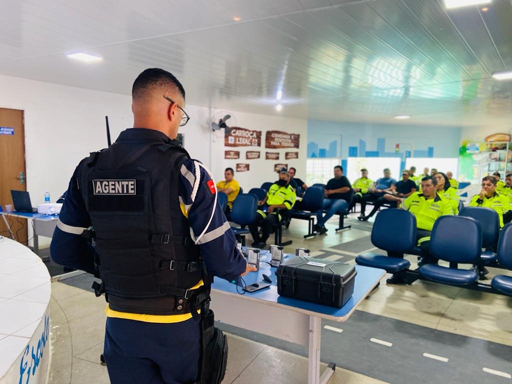 Semana Nacional de Trânsito: Agentes da STTRANS passam por capacitação e participam de Blitz da Lei Seca em Patos