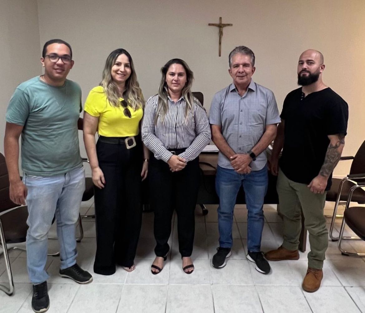 Prefeitura de Patos e Governo do Estado discutem potencial do setor calçadista e possibilidade de exportação