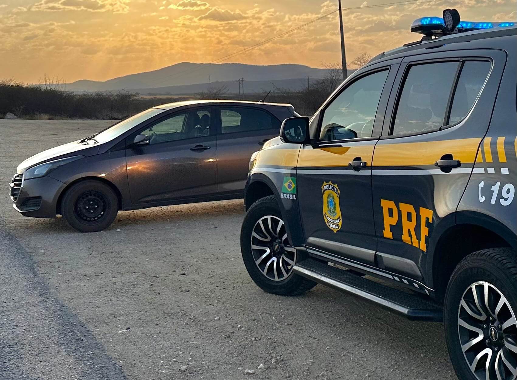 Veículo locado e nunca devolvido é recuperado pela PRF em Santa Luzia/PB