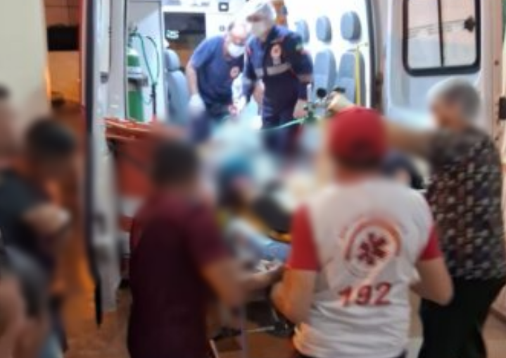 Jovem tem perna decepada em grave acidente de moto no Vale do Piancó