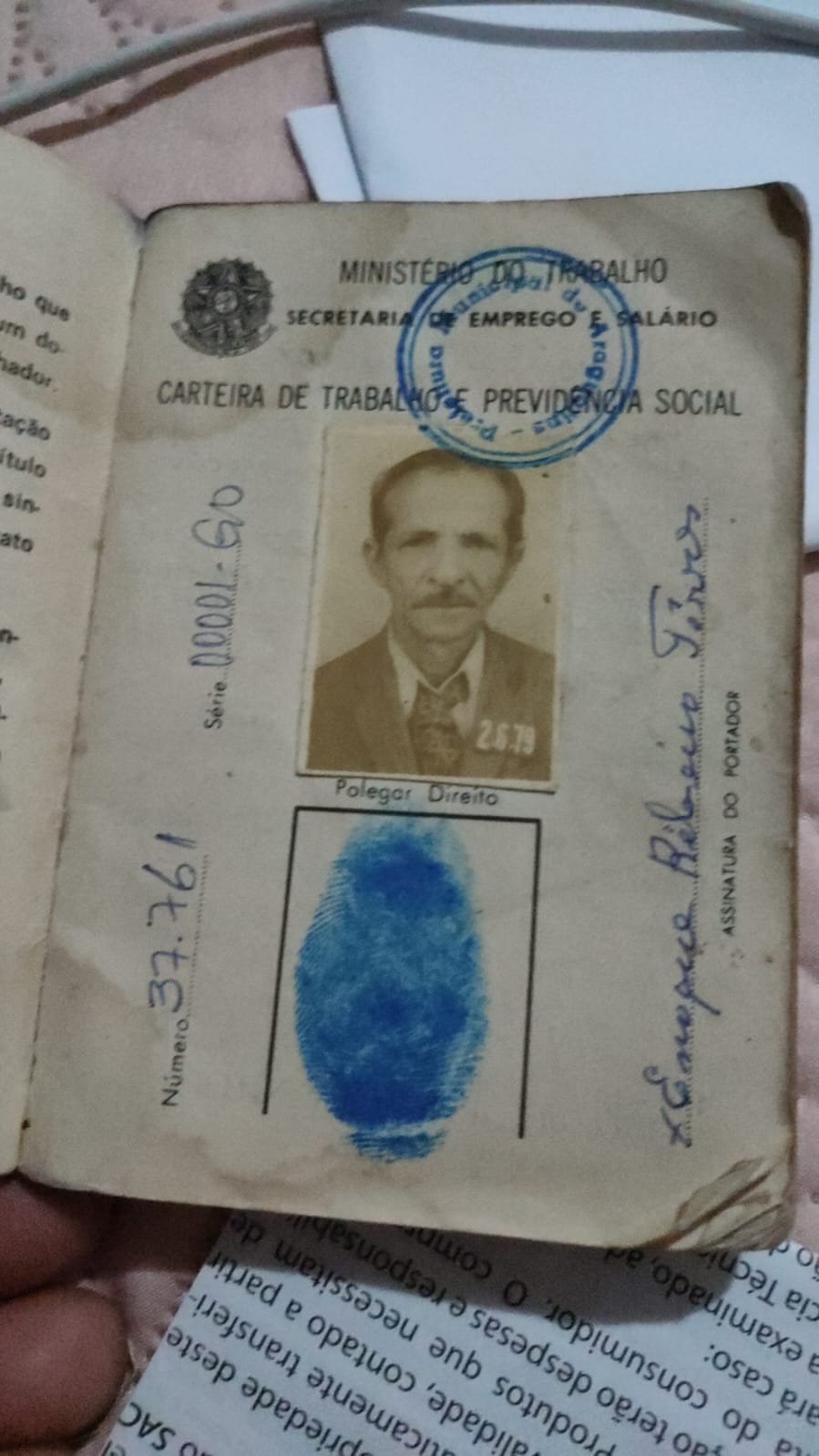 Tentando encontrar raízes familiares na Paraíba, mulher residente no Pará procura por parentes do seu pai, natural da região de Taperoá