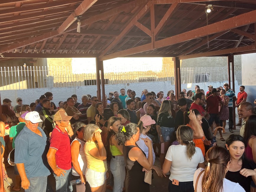 Eleição para Conselheiro Tutelar: Grande participação marca o pleito em Santa Terezinha-PB, mas aglomeração causa transtornos