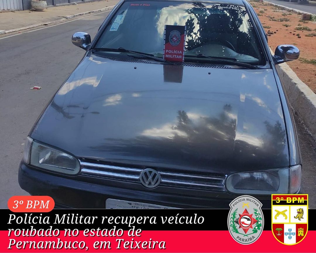 Polícia Militar recupera veículo roubado estado no Pernambuco, em Teixeira