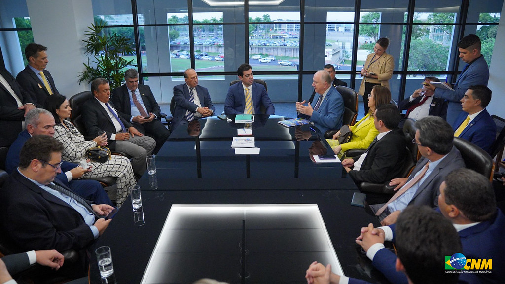 Com pouco apoio do Governo Federal: 