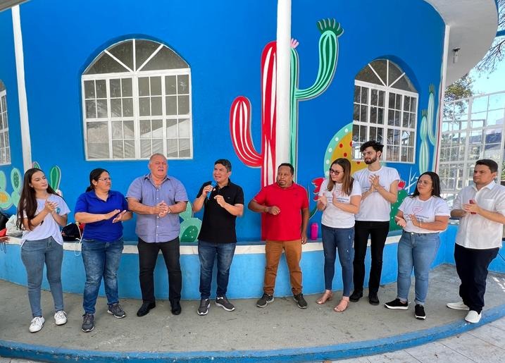 Dia Mundial dos Animais: Parceria entre a Prefeitura de Patos e o Governo do Estado promove ação em praça pública