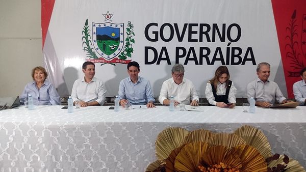 Ministro autoriza obras de reforma do Aeroporto de Patos, projeta cidade como futuro centro regional da Azul e prevê voo direto para São Paulo