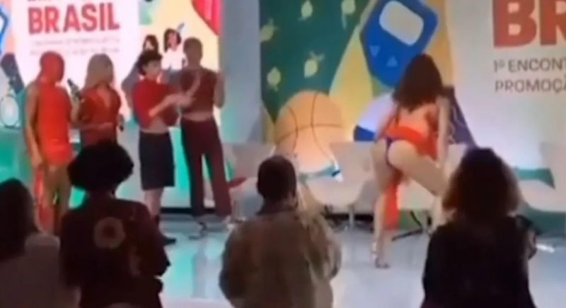 Apresentação de dança 