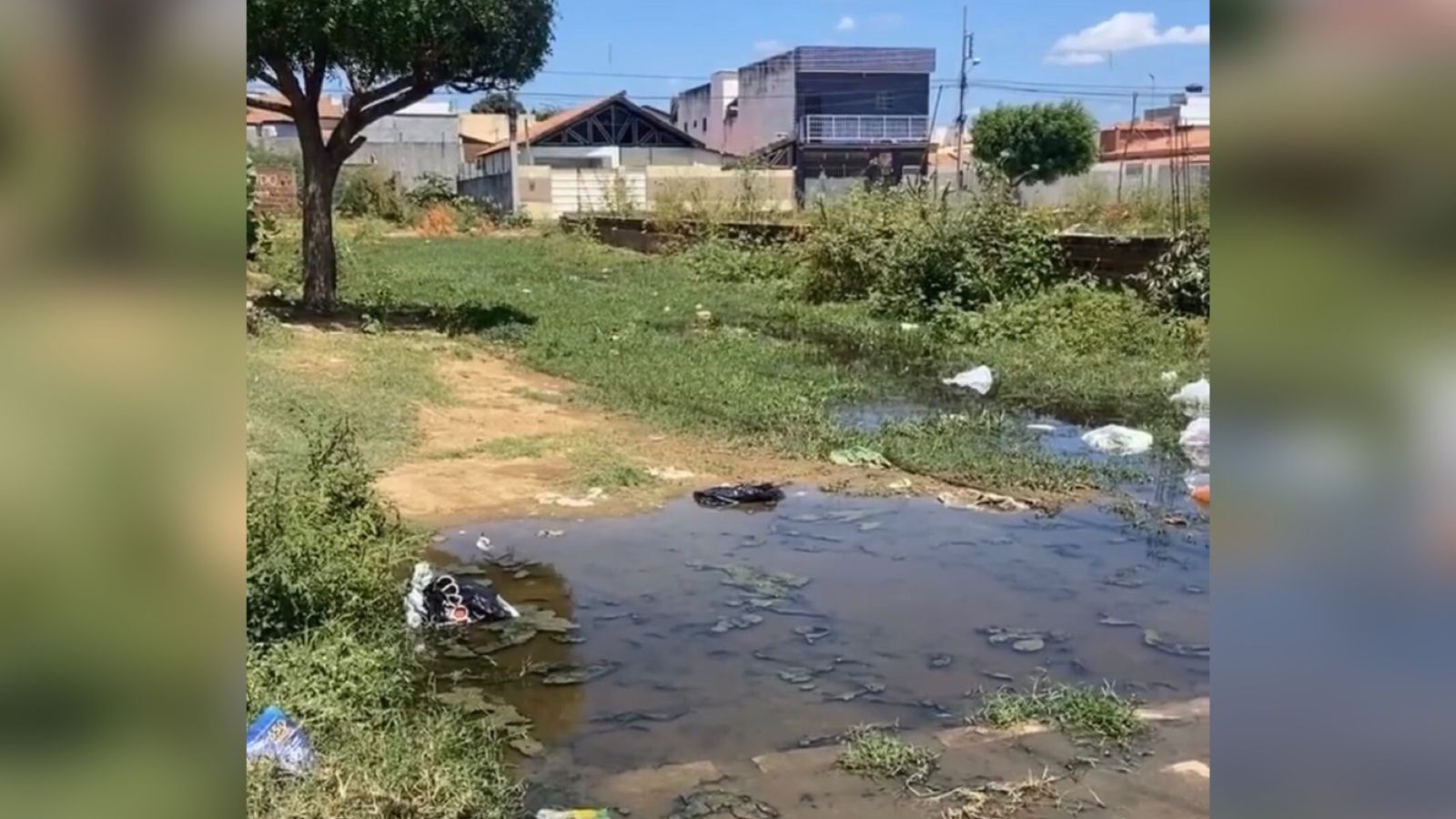 Moradores do bairro da Maternidade cobram solução para esgoto a céu aberto há vários meses