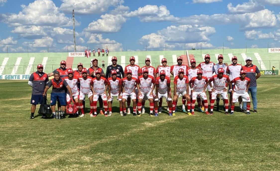 Esporte de Patos abre 2 a 0, leva susto, mas garante vitória contra o Pombal e larga na frente pelo acesso à Primeira Divisão do Paraibano