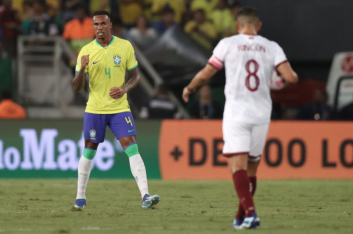 Brasil tropeça na Venezuela, perde 100% de aproveitamento e vê Argentina roubar liderança das eliminatórias