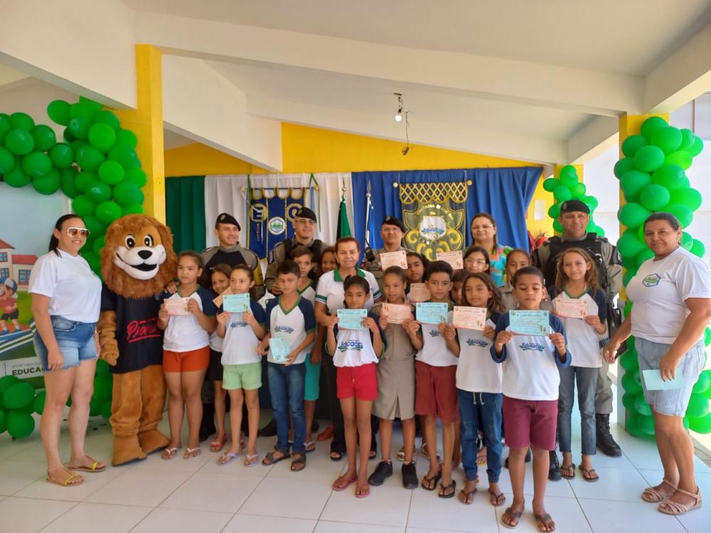 Polícia Militar realiza formatura do PROERD, em Teixeira-PB