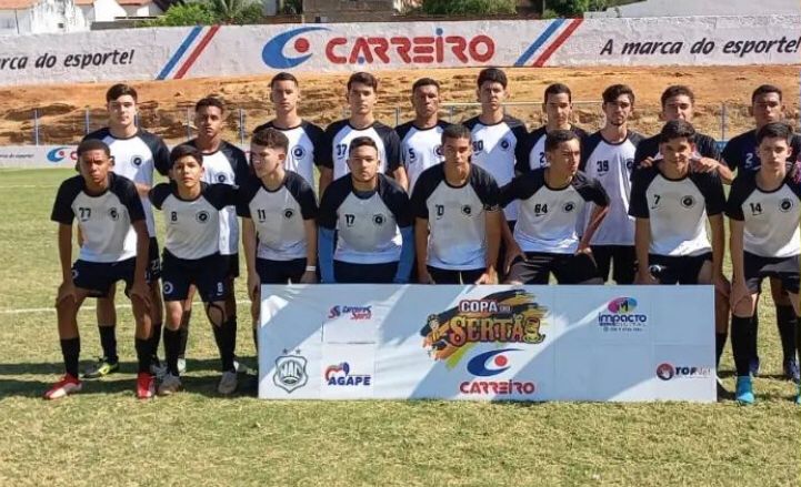 Geração X, de Pombal, é campeão da Copa Carreiro de Futebol Sub-17