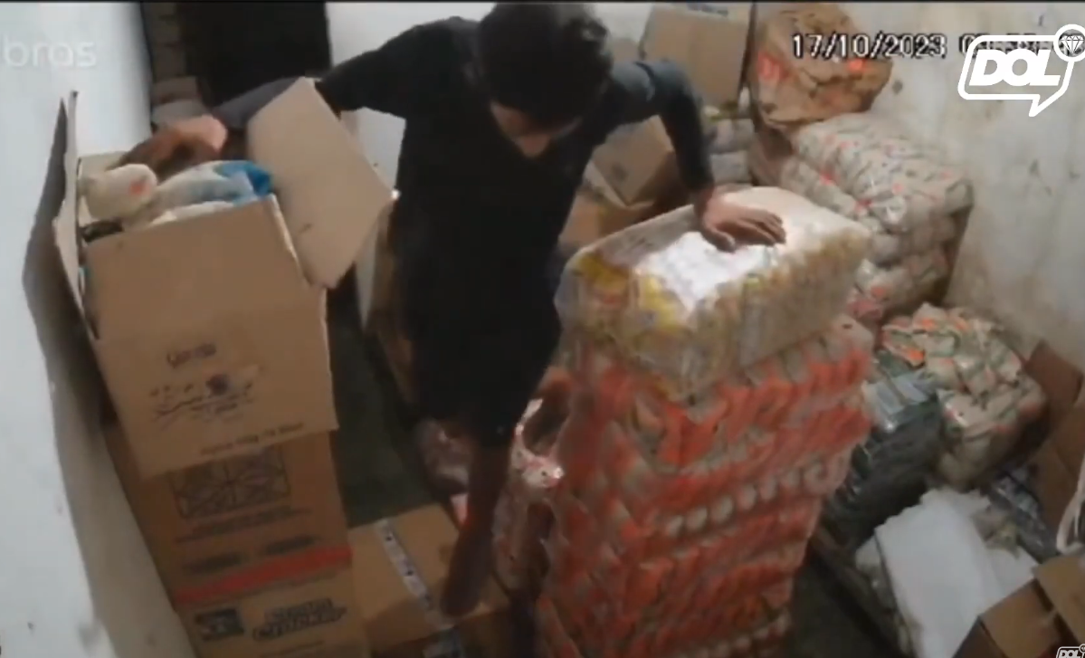 Homem é flagrado furtando mercadinho durante madrugada em Piancó; suspeito foi detido. Veja vídeo