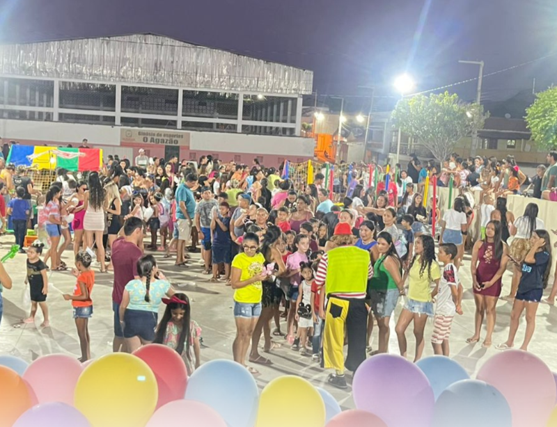 Secretaria de Ação e Assistência Social de Passagem-PB realiza Ação do Dia das Crianças em praça pública